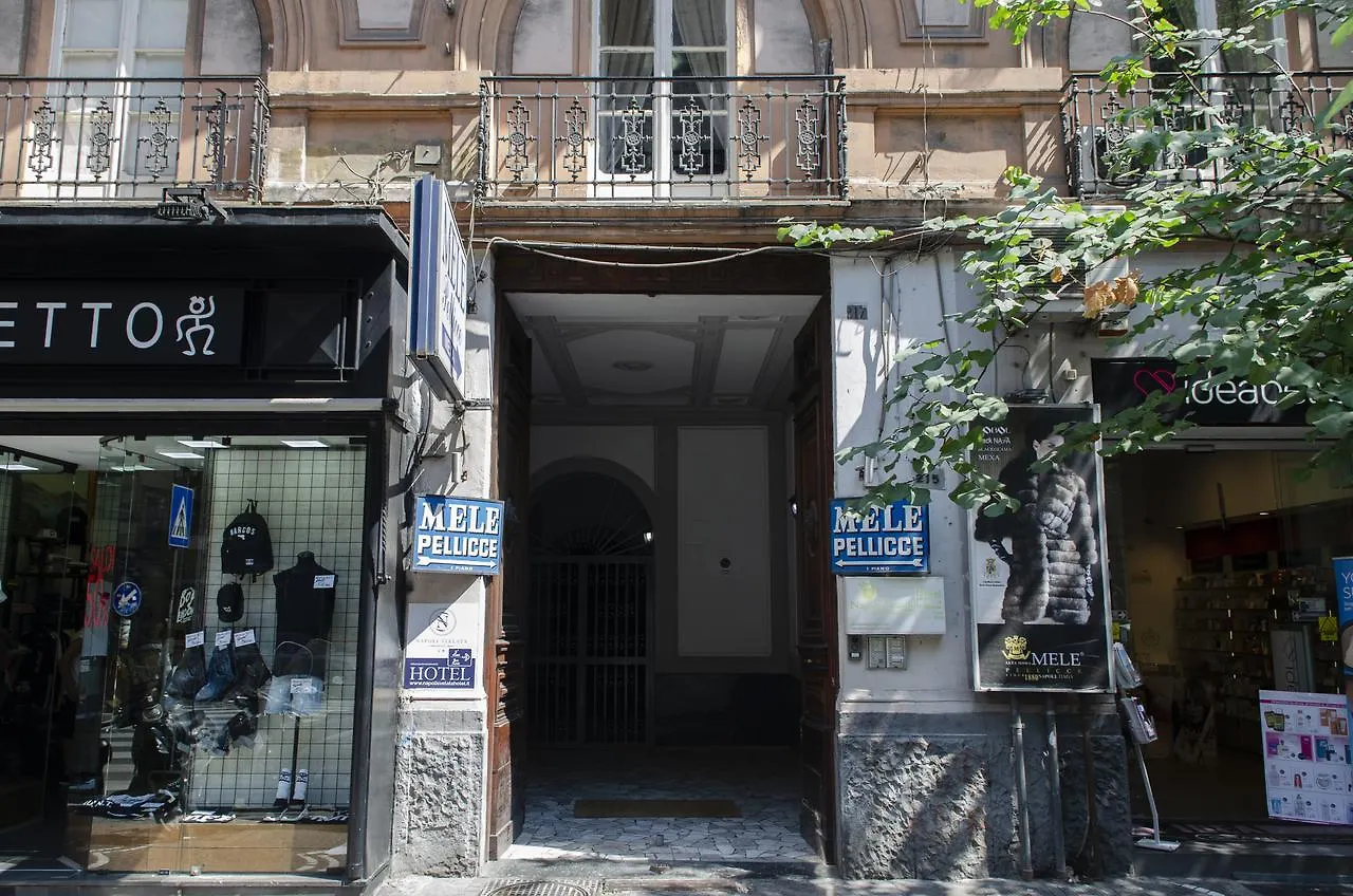 Napoli Svelata Ξενοδοχείο 3*, Νάπολη Ιταλία