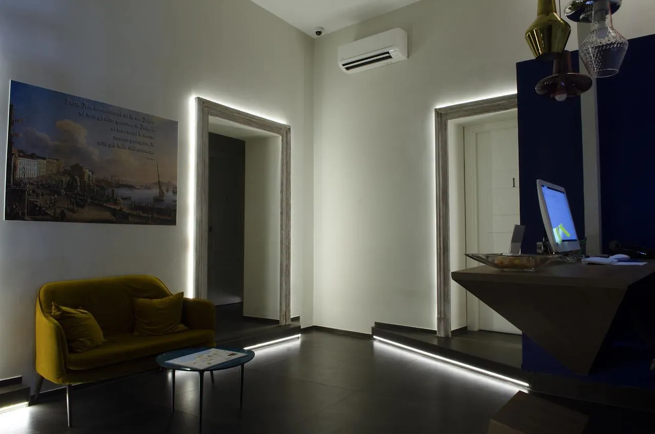 ***  Отель Napoli Svelata Италия